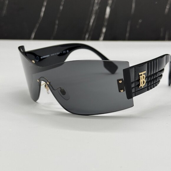 NEW BURBERRY BE3137 1109/87 BLACK GEOMETRIC WOMEN SUNGLASSES BE3137 110987 - Picture 6 of 11